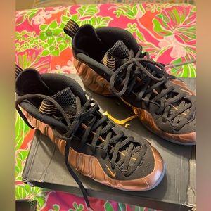 Men’s 2010 Nike Foamposite one , Black/Cooper Sz 11